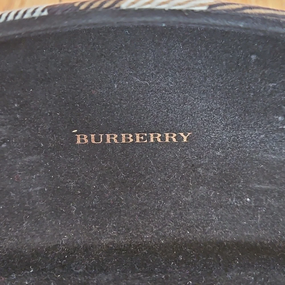 Burberry Nova Check eyeglasses case